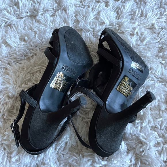 Kenneth Cole Reaction Black-Purple Satin Beaded 4" Heels (Size 6) - Picture 2 of 9